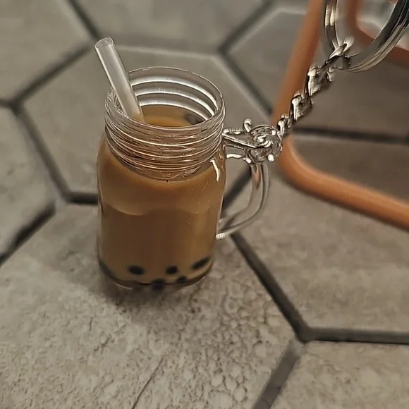 Boba Keychain - Picture 2 of 4